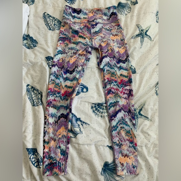 EUC Peloton River Rock High Waisted Leggings size Large - Picture 2 of 5